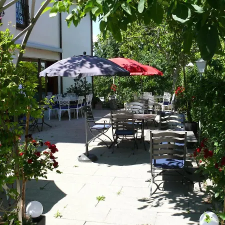 Leiselheimer Hof * ساسباخ آم كايزرشتول